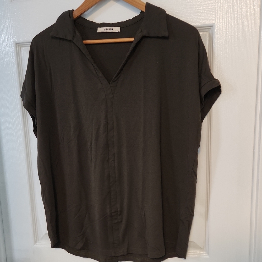 ViVilli  Short Sleeve Top Size XXL Dark Green